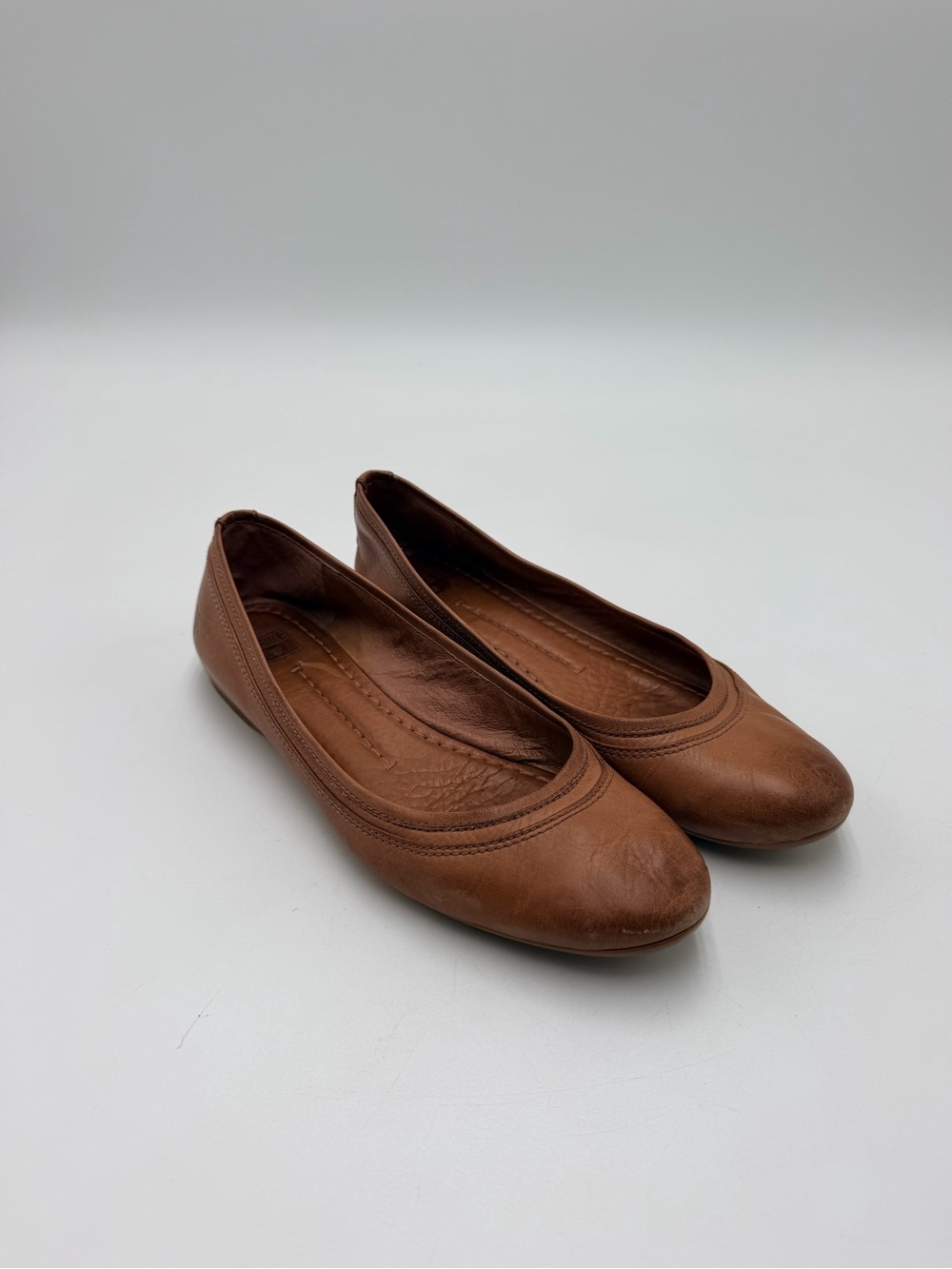 FRYE Brown Leather Ballet Flats Women’s Estimated Size 7–7.5 Round Toe